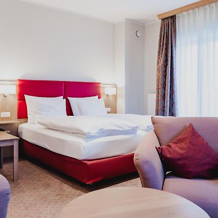 Hotel Hachinger Hof Oberhaching Eksteriør bilde