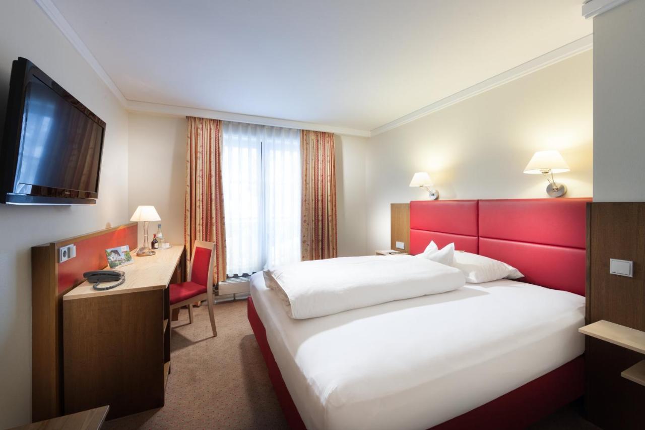 Hotel Hachinger Hof Oberhaching Eksteriør bilde